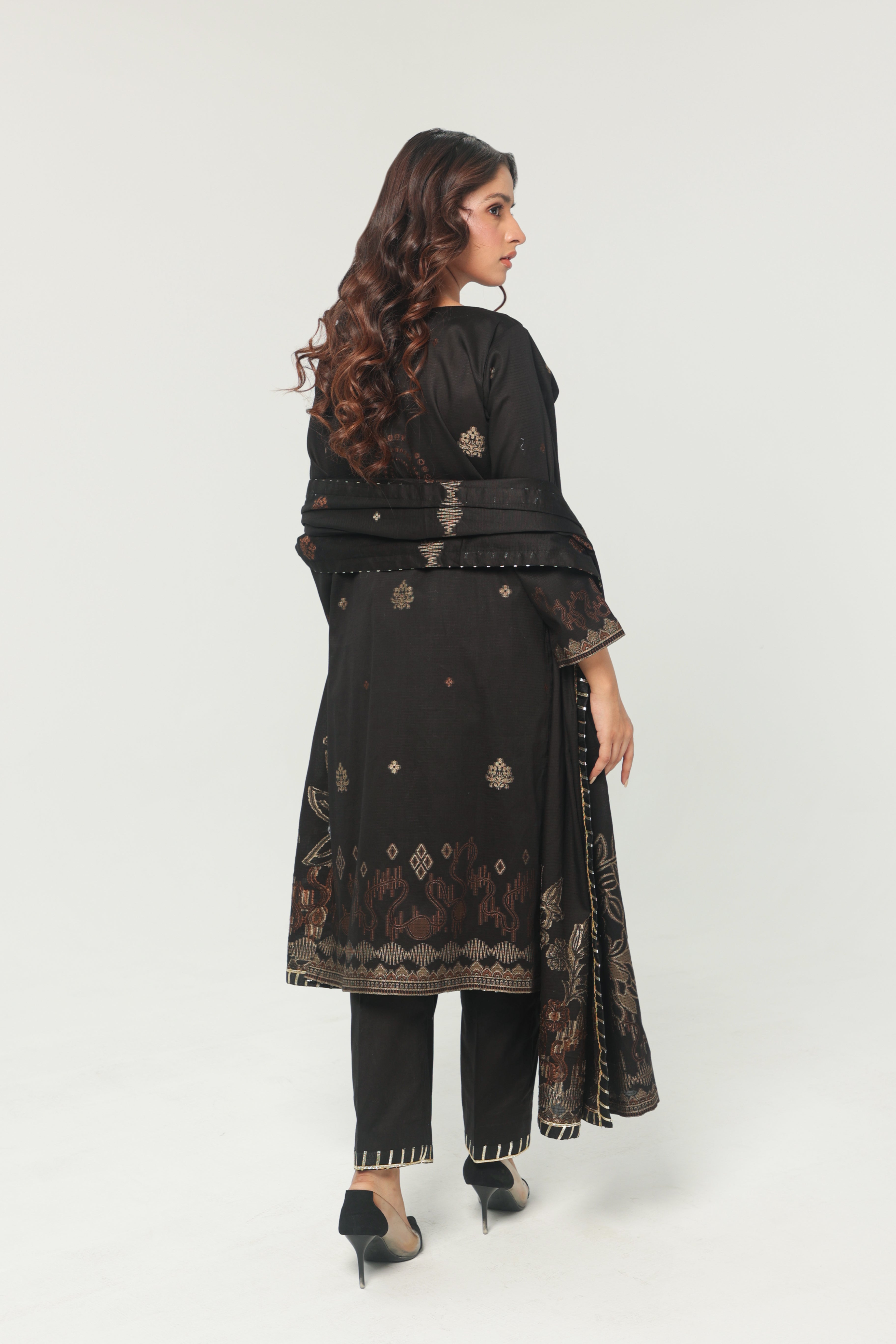 Stitched Lawn Suit (3PC)